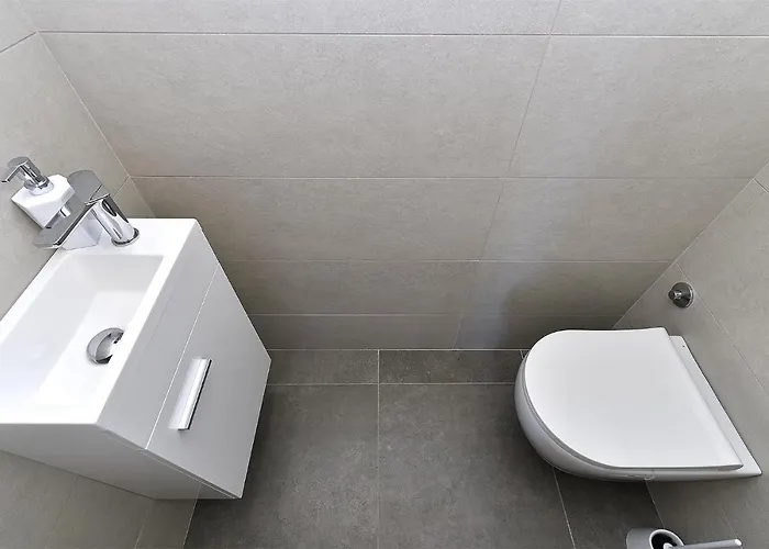 Ante 2245 펜션 페로이