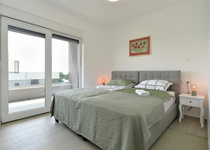 Ante 2245 펜션 페로이