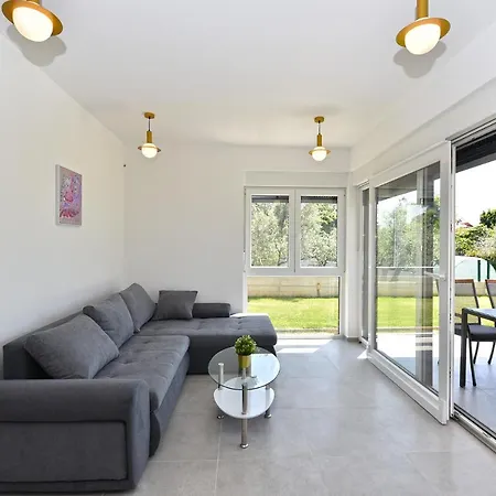 Ante 2245 Holiday home Peroj