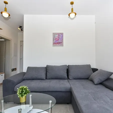 Holiday home Ante 2245 Peroj