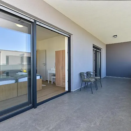 Ante 2245 Dom wakacyjny Peroj