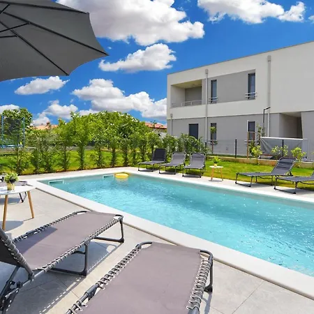 Holiday home Ante 2245 Peroj