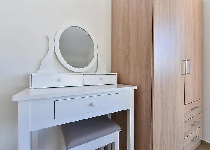 Ante 2245 Vakantiehuis Peroj