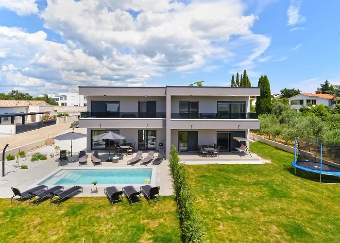 Ante 2245 Vakantiehuis Peroj